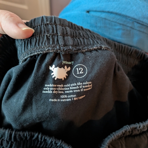 Primary Black Skirt with White Drawstring - Picture 3 of 3